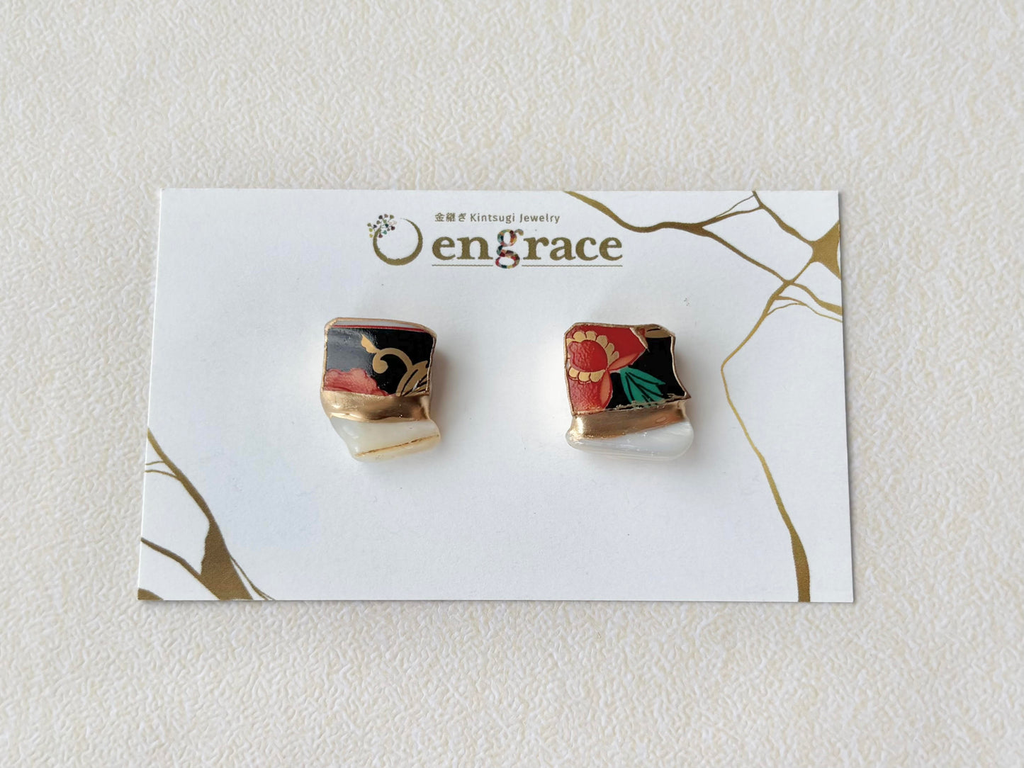 【金具が選べる】有田焼　金継ぎ　ピアス　イヤリング　赤　花柄　リーフ柄　マザーオブパール　天然石　伝統工芸　＃469