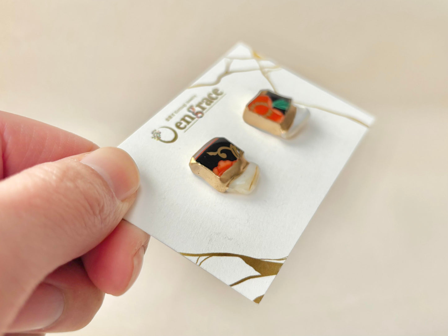 【金具が選べる】有田焼　金継ぎ　ピアス　イヤリング　赤　花柄　リーフ柄　マザーオブパール　天然石　伝統工芸　＃469