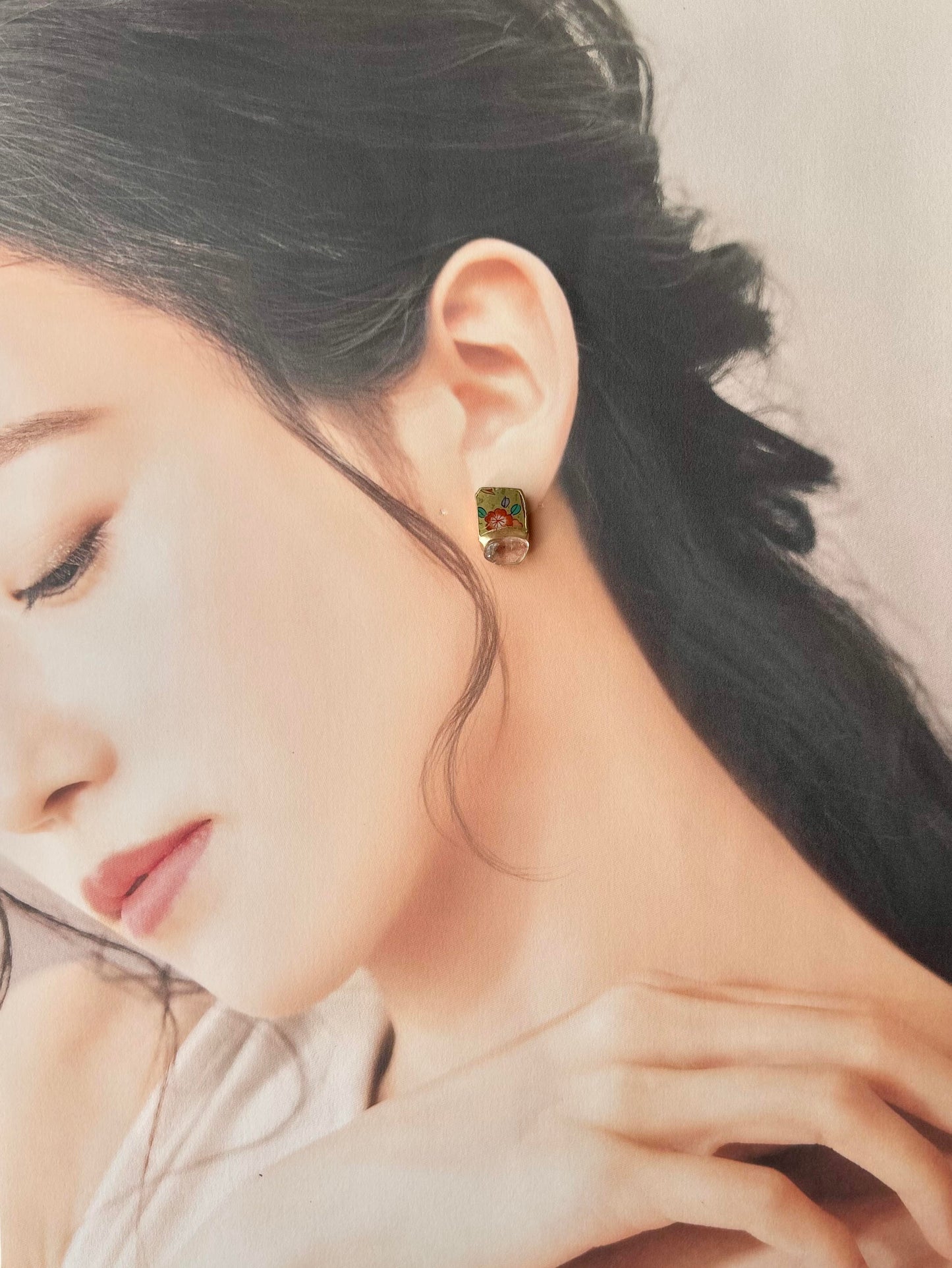 【金具が選べる】有田焼　金継ぎ　ピアス　イヤリング　ゴールド　花柄　リーフ柄　ゴールドルチルクォーツ　天然石　伝統工芸　＃471