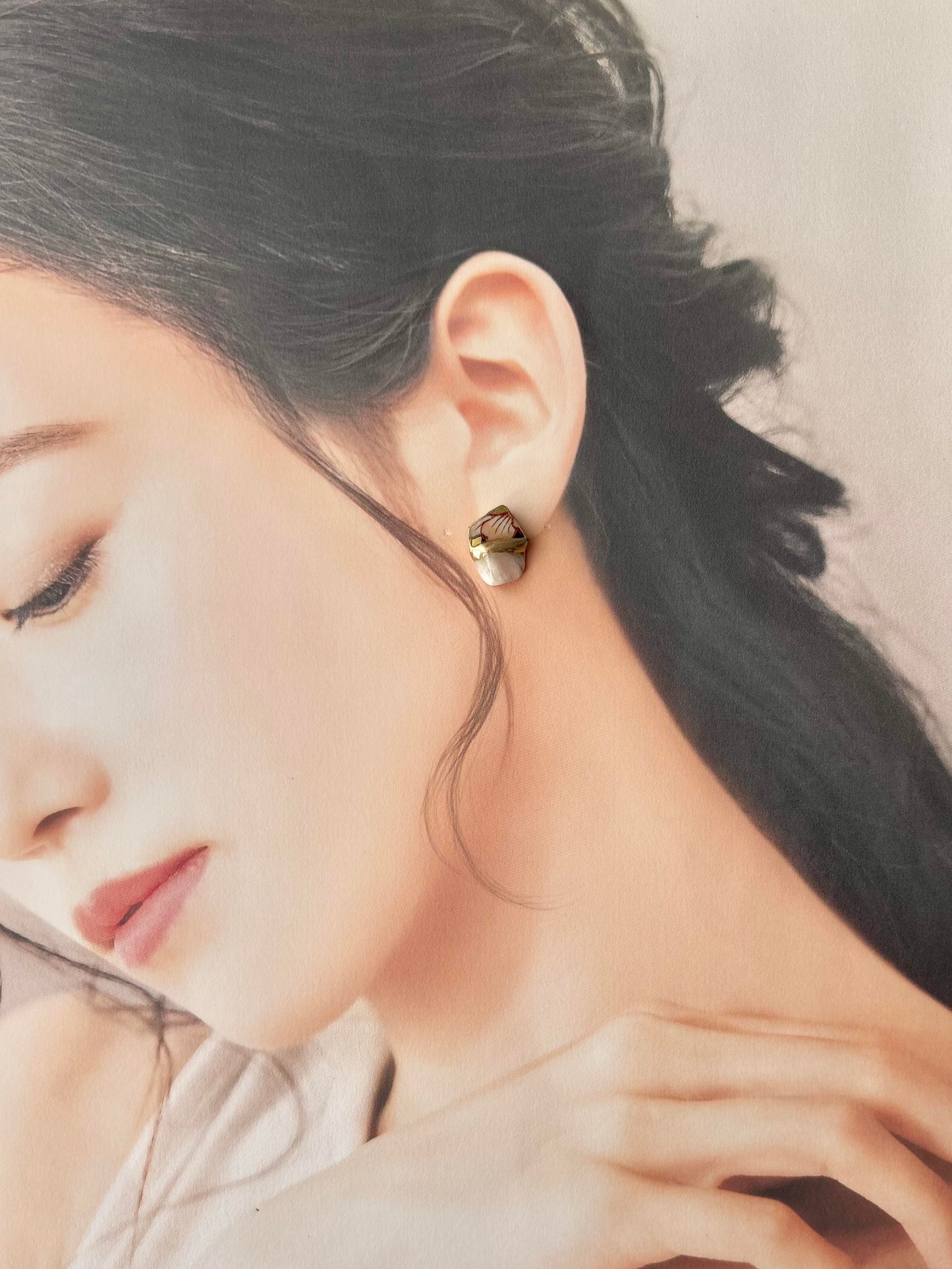 【金具が選べる】有田焼　金継ぎ　ピアス　イヤリング　ピンク　花柄　モルガナイト　天然石　伝統工芸　＃473