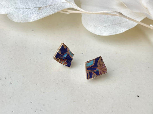 【金具が選べる】有田焼　金継ぎ　ピアス　イヤリング　青　花柄　リーフ柄　伝統工芸　＃475