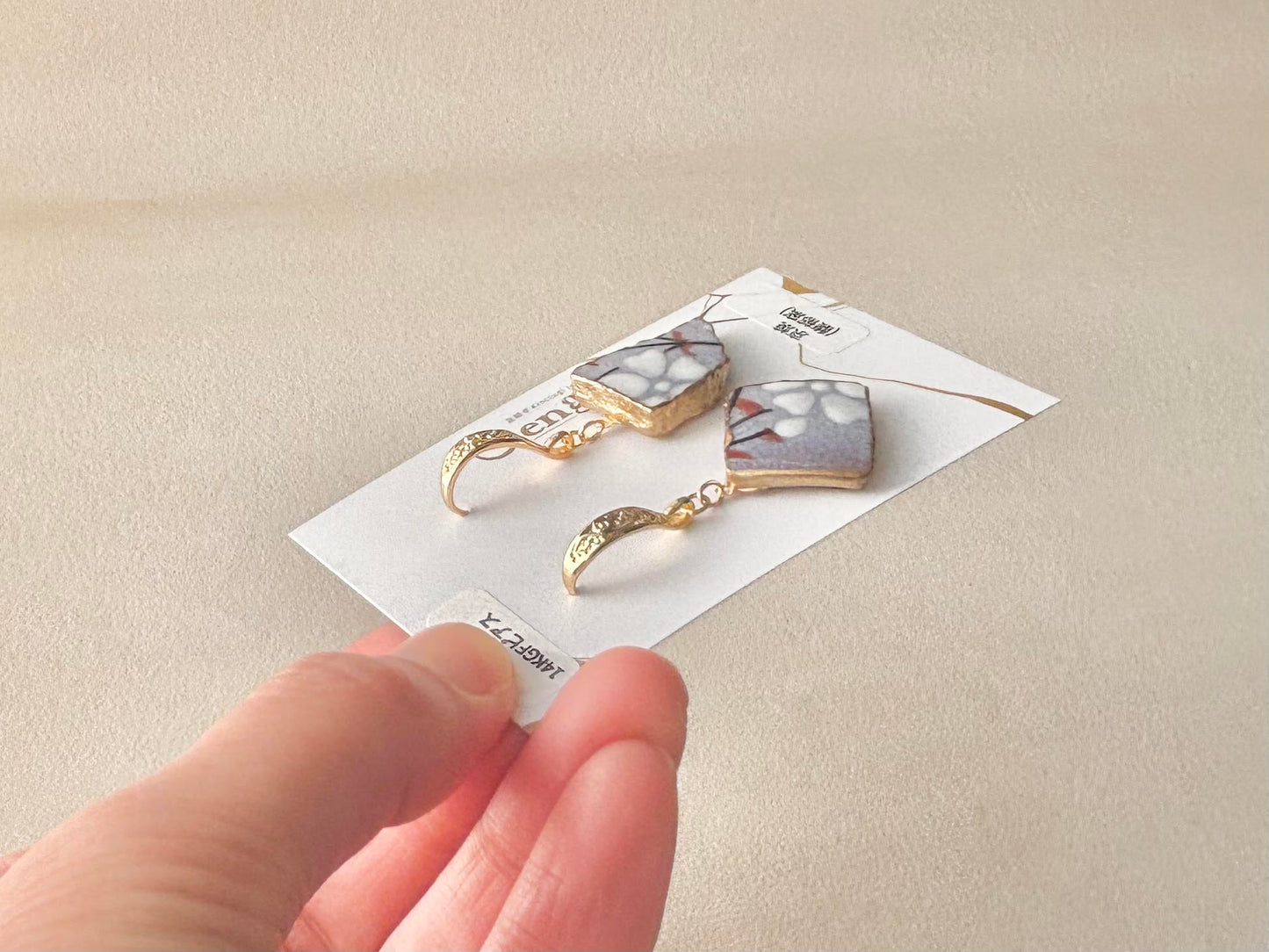 京焼 　金継ぎ　14KGFピアス　手書き　絵付け　花柄　紫　揺れる　伝統工芸　＃485