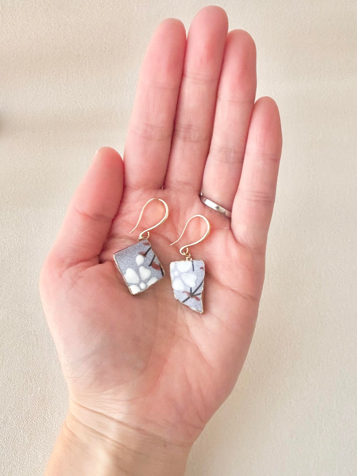 京焼 　金継ぎ　14KGFピアス　手書き　絵付け　花柄　紫　揺れる　伝統工芸　＃485