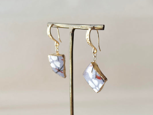 京焼 　金継ぎ　14KGFピアス　手書き　絵付け　花柄　紫　揺れる　伝統工芸　＃485