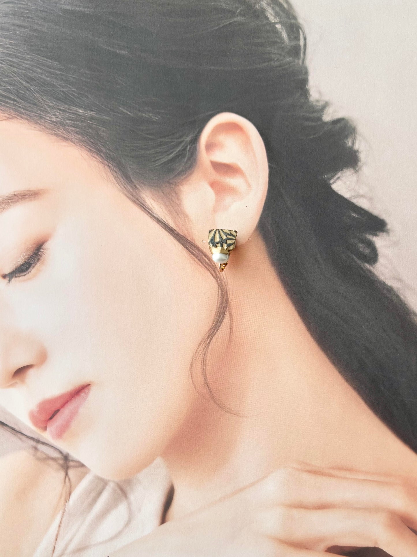 京焼　金継ぎ　ネジバネ式イヤリング・ネックレスセット　グレー　花柄　淡水パール　伝統工芸　天然石　＃494