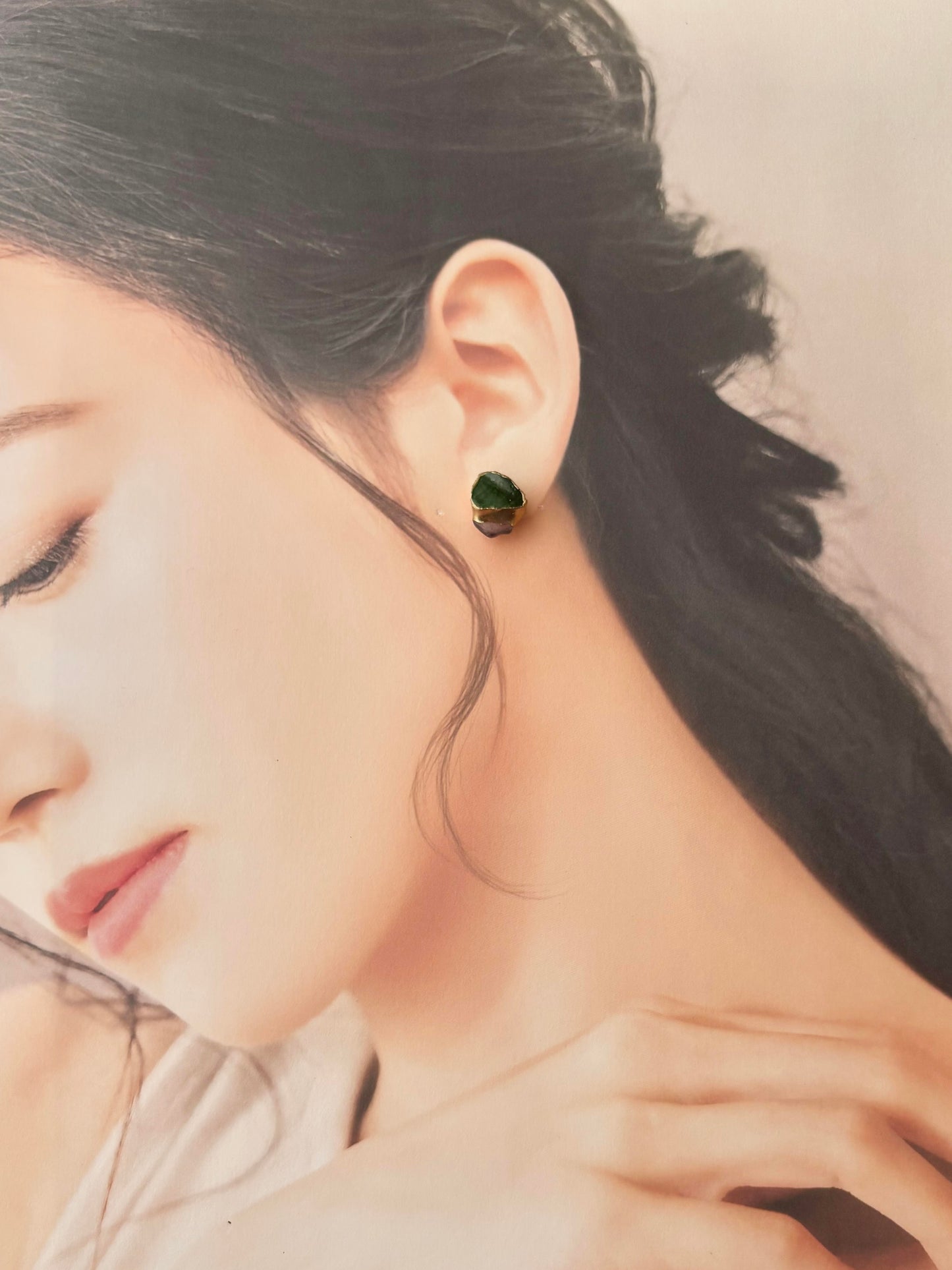 織部焼　金継ぎ　サージカルステンレスピアス　緑　フローライト　天然石　伝統工芸　＃505