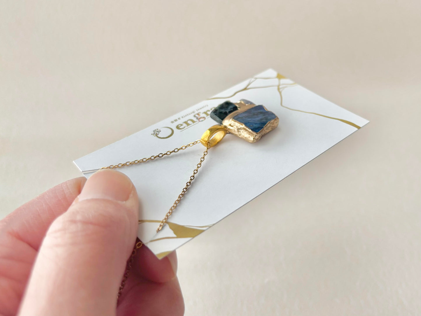 萩焼　金継ぎ　ネックレス　サージカルステンレスチェーン　アレルギー対応　18K　藍色　グリーンルチルクォーツ　アイオライトル　天然石　伝統工芸　＃524