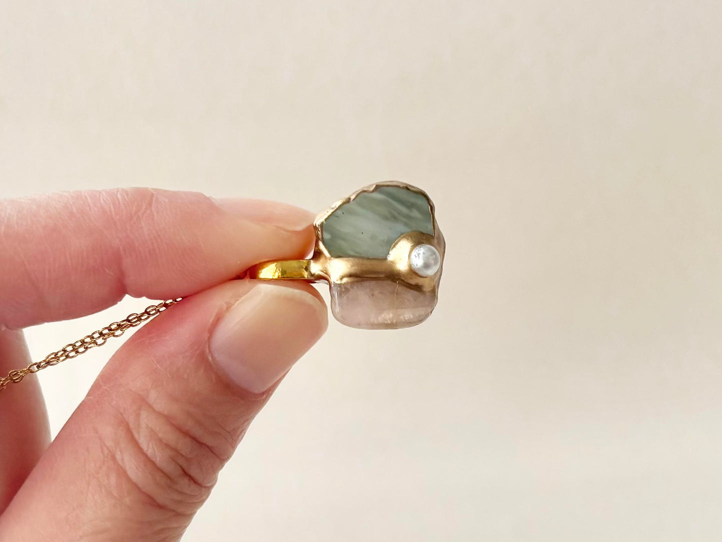 萩焼　金継ぎ　ネックレス　サージカルステンレスチェーン　アレルギー対応　18K　グレー　モルガナイト　樹脂パール　天然石　伝統工芸　＃525