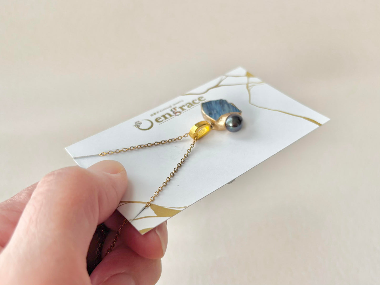 萩焼　金継ぎ　ネックレス　サージカルステンレスチェーン　アレルギー対応　18K　藍色　ブラックピーコック　淡水パール　天然石　伝統工芸　＃526