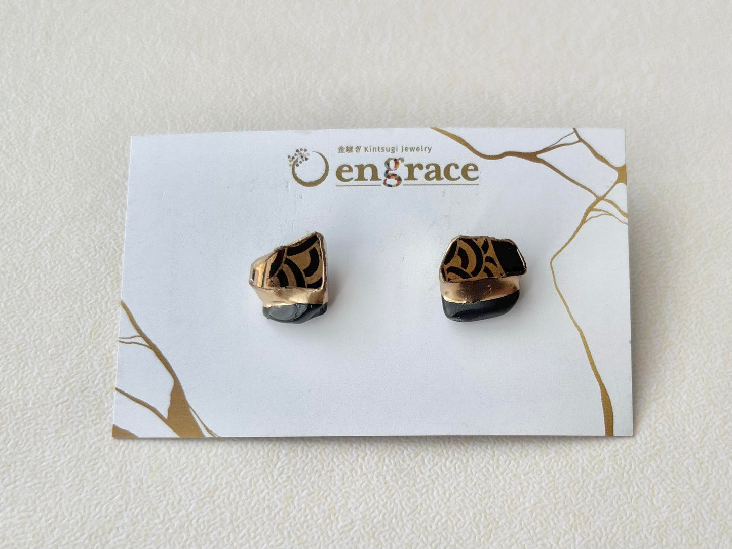 有田焼 　金継ぎ　サージカルステンレスピアス　和柄　黒　ゴールド　オプシディアン　天然石　伝統工芸　＃538