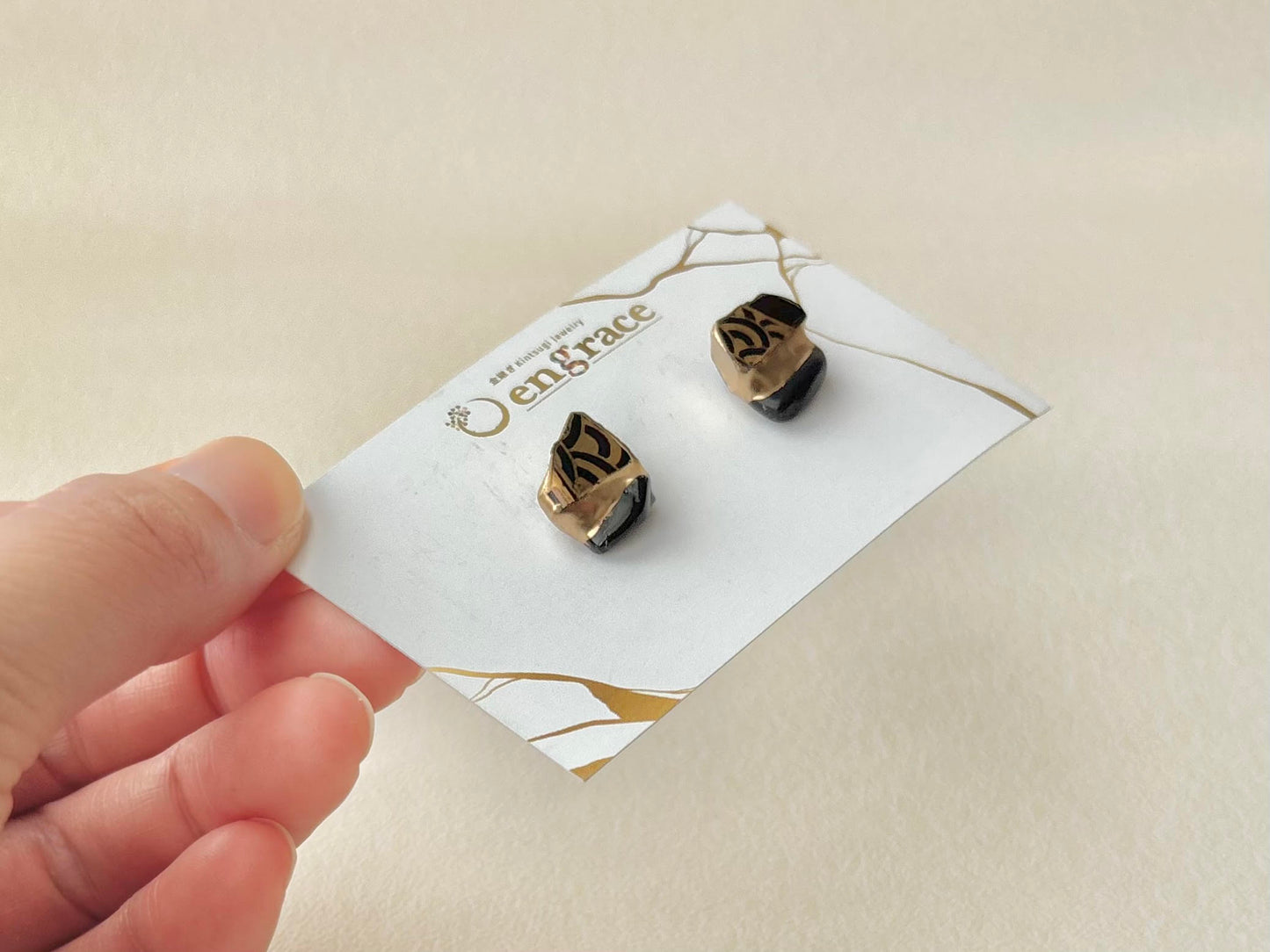 有田焼 　金継ぎ　サージカルステンレスピアス　和柄　黒　ゴールド　オプシディアン　天然石　伝統工芸　＃538