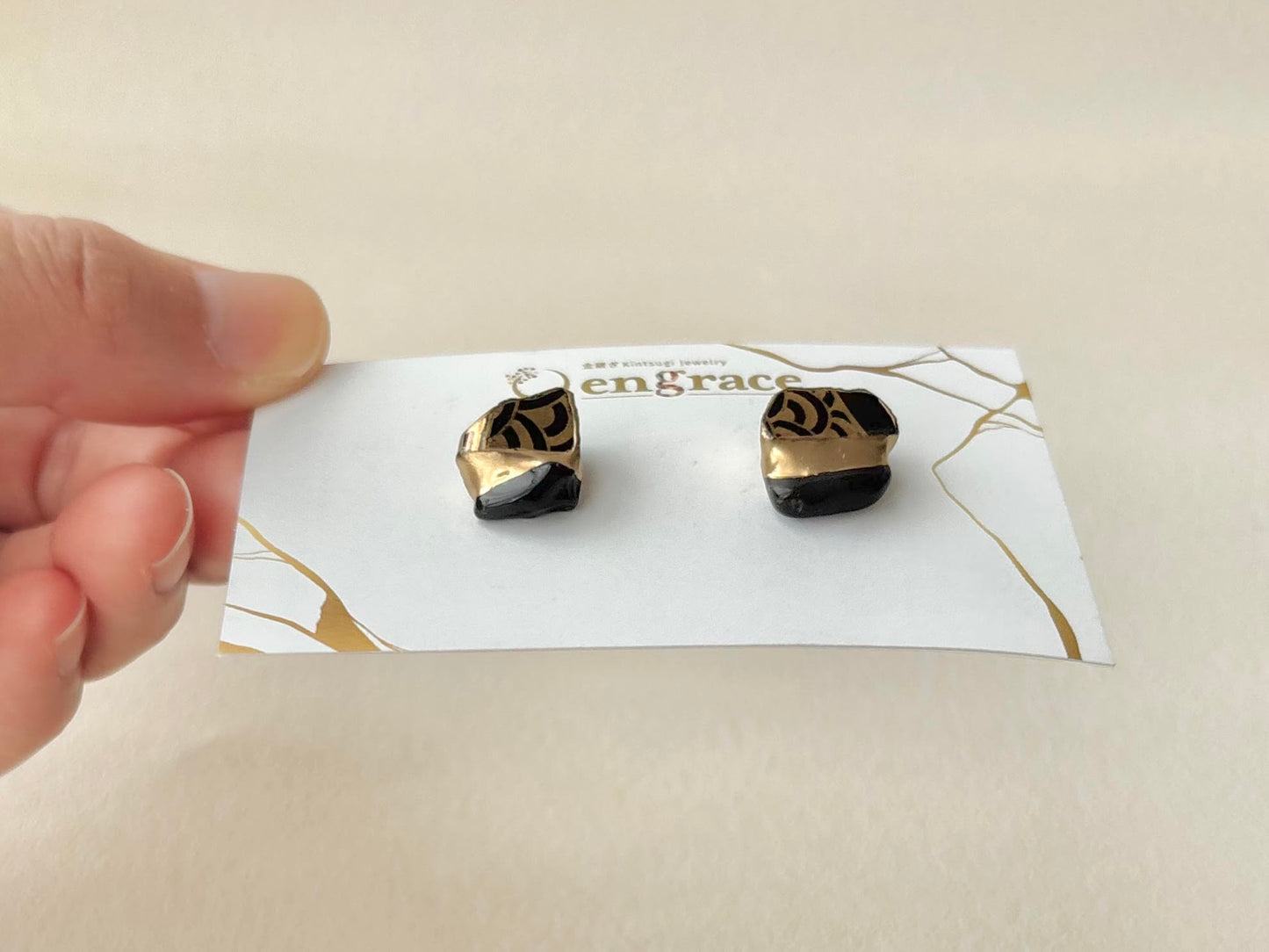 有田焼 　金継ぎ　サージカルステンレスピアス　和柄　黒　ゴールド　オプシディアン　天然石　伝統工芸　＃538