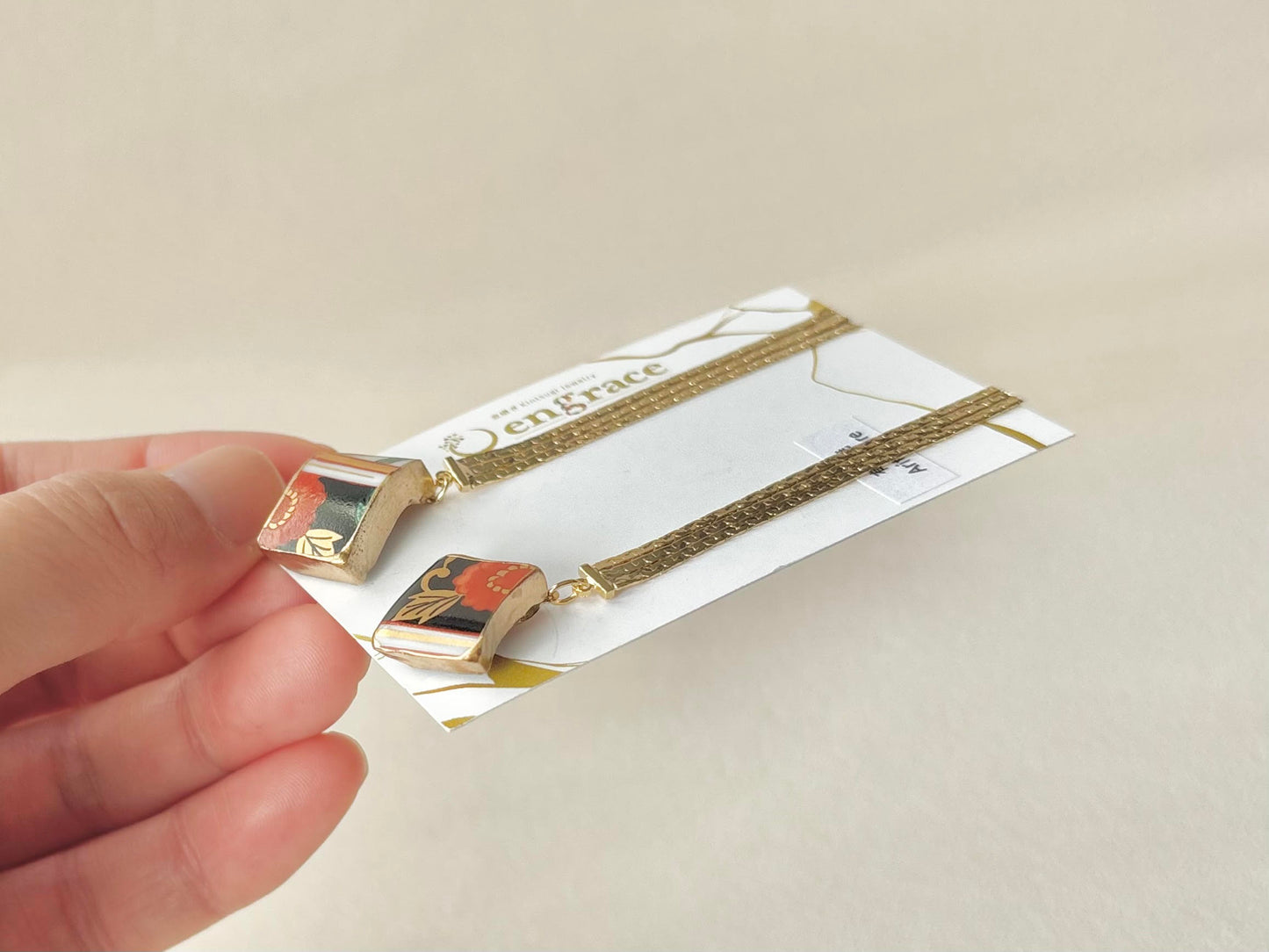 有田焼 　金継ぎ　サージカルステンレスピアス　赤　ゴールド　リーフ柄　花柄　揺れる　スイングチェーン　伝統工芸　＃544