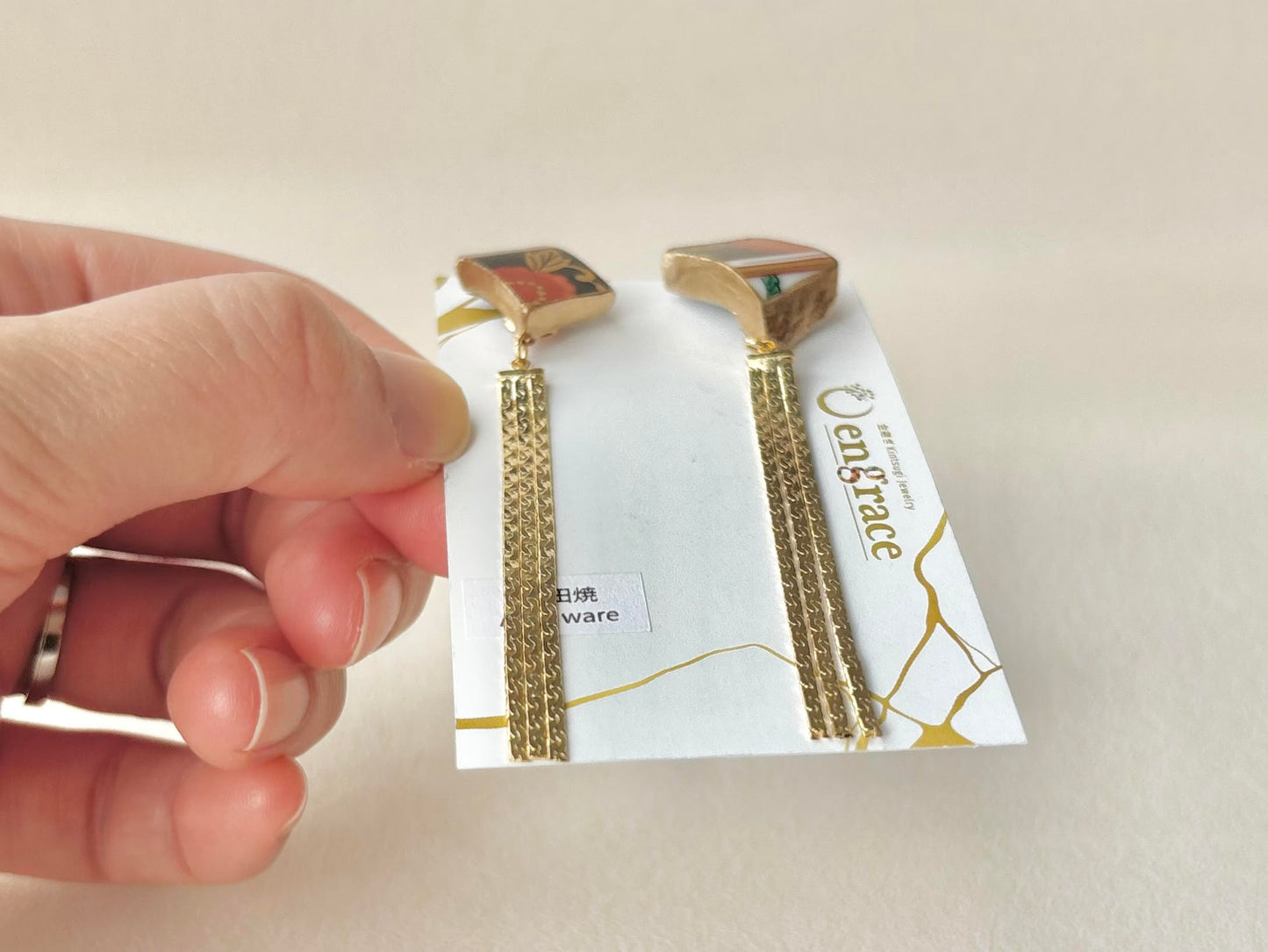 有田焼 　金継ぎ　サージカルステンレスピアス　赤　ゴールド　リーフ柄　花柄　揺れる　スイングチェーン　伝統工芸　＃544