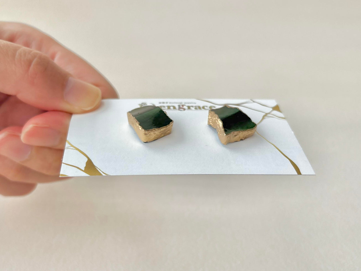 【金具が選べる】織部焼　金継ぎ　ピアス　イヤリング　深い緑　伝統工芸　＃551