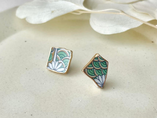【金具が選べる】有田焼　金継ぎ　ピアス　イヤリング　白色　花柄　伝統工芸　＃561