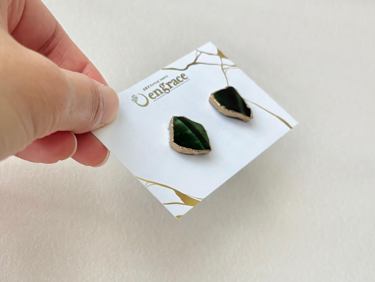 【金具が選べる】織部焼　金継ぎ　ピアス　イヤリング　深い緑　伝統工芸　＃558