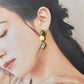 有田焼 　金継ぎ　サージカルステンレスピアス　白色　花柄　リーフ柄　揺れる　伝統工芸　＃574