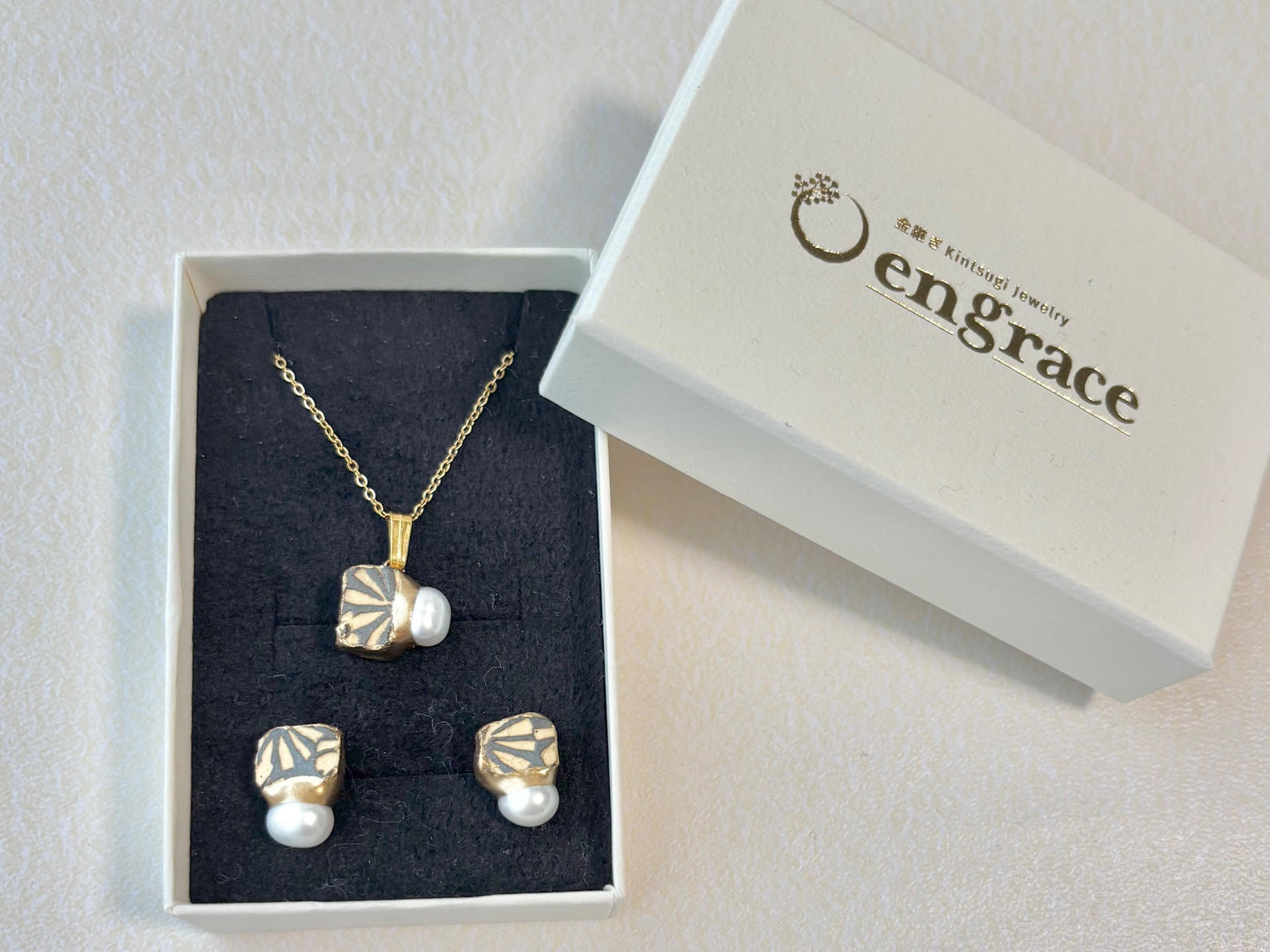 Arita Ware Kintsugi Surgical Stainless Steel Pierced Earrings, Gold, Leaf Pattern, Flower Ball, Dangling, Traditional Craft, #484