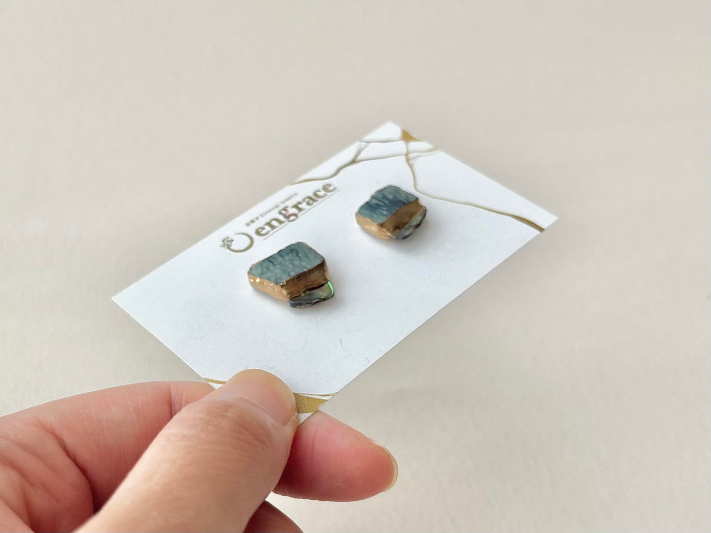 【金具が選べる】萩焼　金継ぎ　ピアス　イヤリング　藍色　アバロンシェル　天然石　伝統工芸　＃600