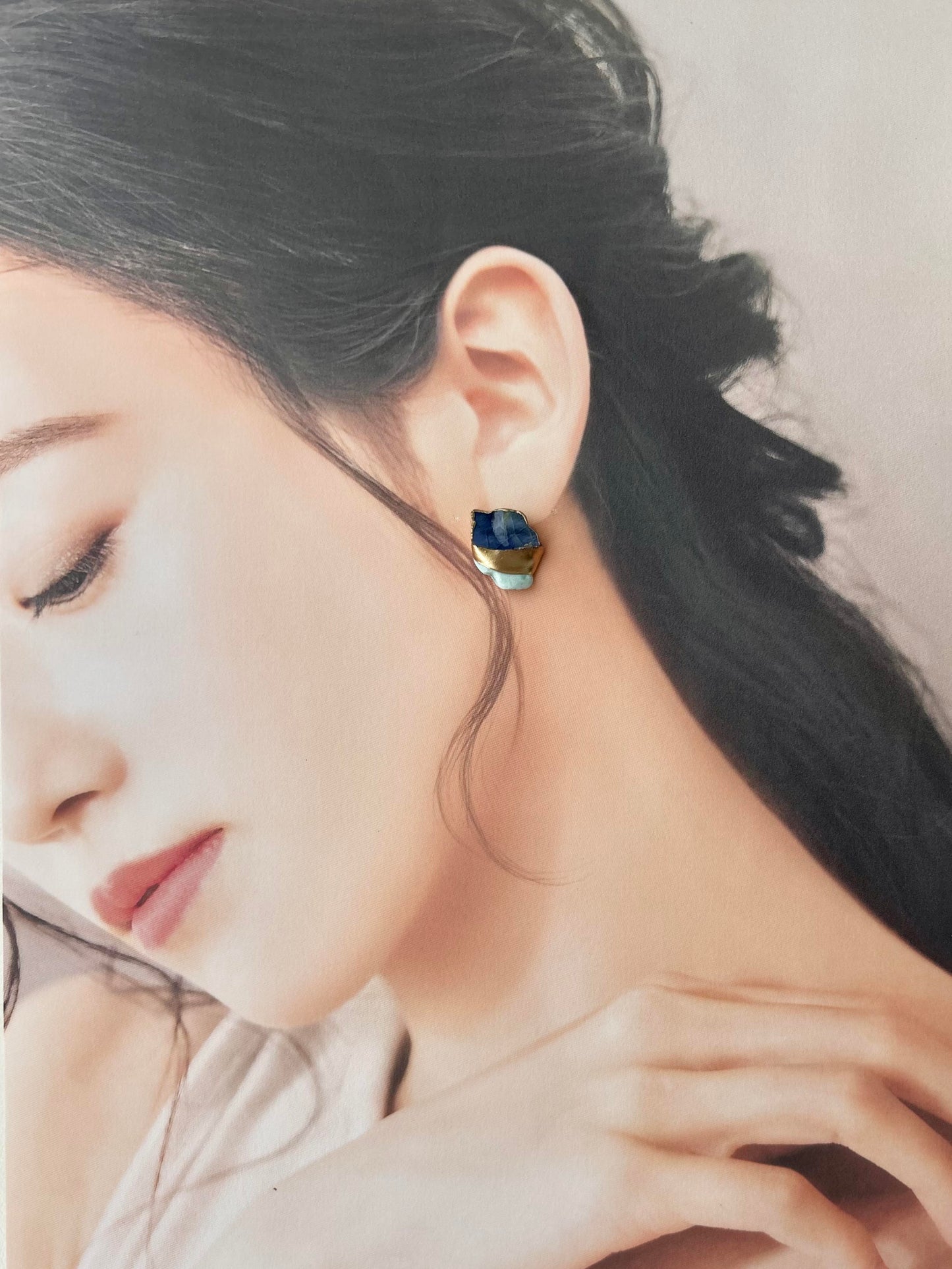 【金具が選べる】萩焼　金継ぎ　ピアス　イヤリング　藍色　ラリマー　天然石　伝統工芸　＃602