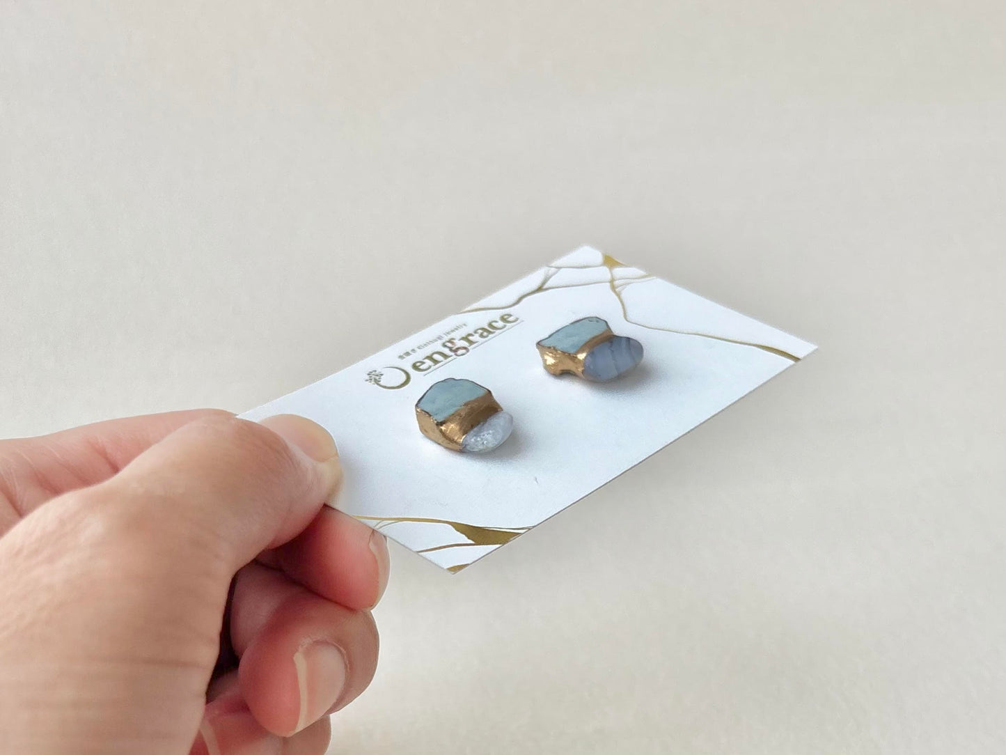 【金具が選べる】萩焼　金継ぎ　ピアス　イヤリング　水色　ブルーレースアゲート　天然石　伝統工芸　＃601