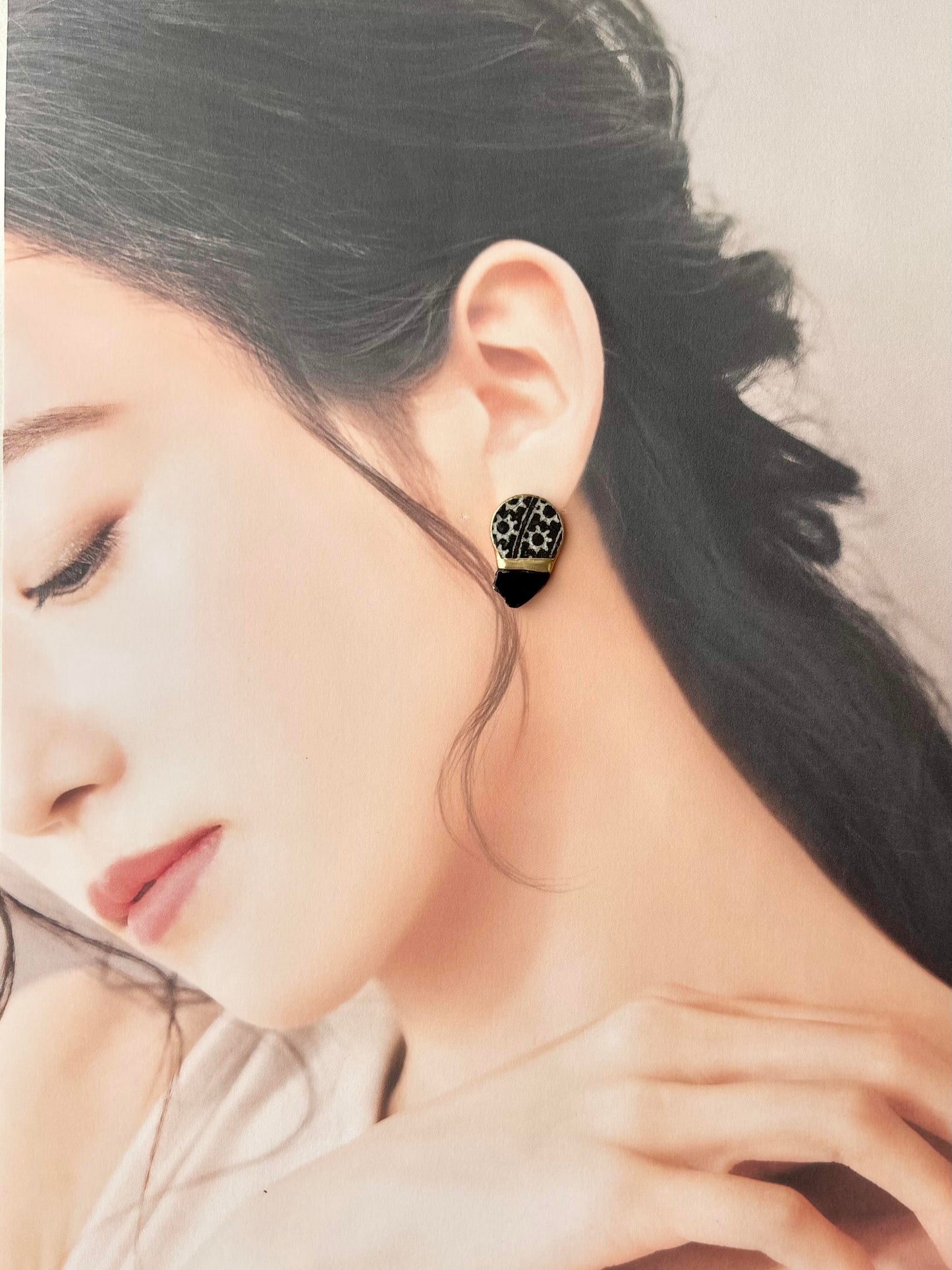 【Hardware Customizable】 Hagi ware - Kintsugi - Earrings (Pierced or Clip-on) - Deep Indigo Blue - Freshwater Pearl & Natural Stone - Traditional craft - #190