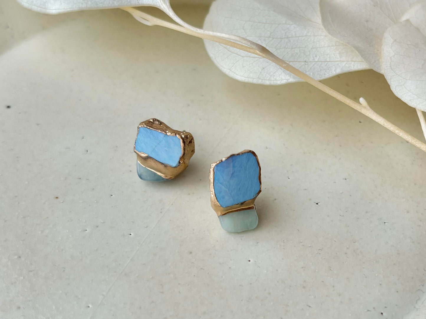 Arita Ware Kintsugi Surgical Stainless Steel Pierced Earrings, Gold, Leaf Pattern, Flower Ball, Dangling, Traditional Craft, #484