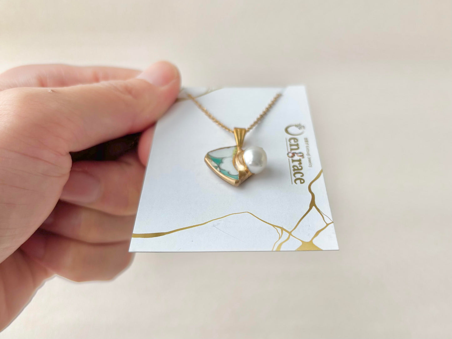 有田焼　金継ぎ　ネックレス　サージカルステンレスチェーン　アレルギー対応　18K　白　花柄　緑　淡水パール　伝統工芸　＃619