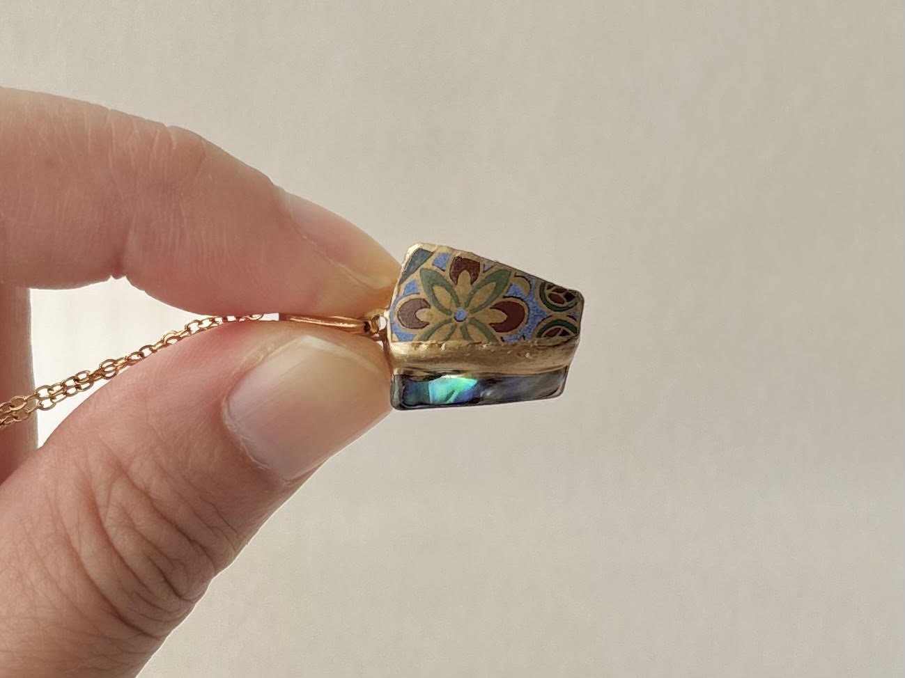 有田焼　金継ぎ　ネックレス　サージカルステンレスチェーン　アレルギー対応　18K　花柄　アバロンシェル　天然石　伝統工芸　#622