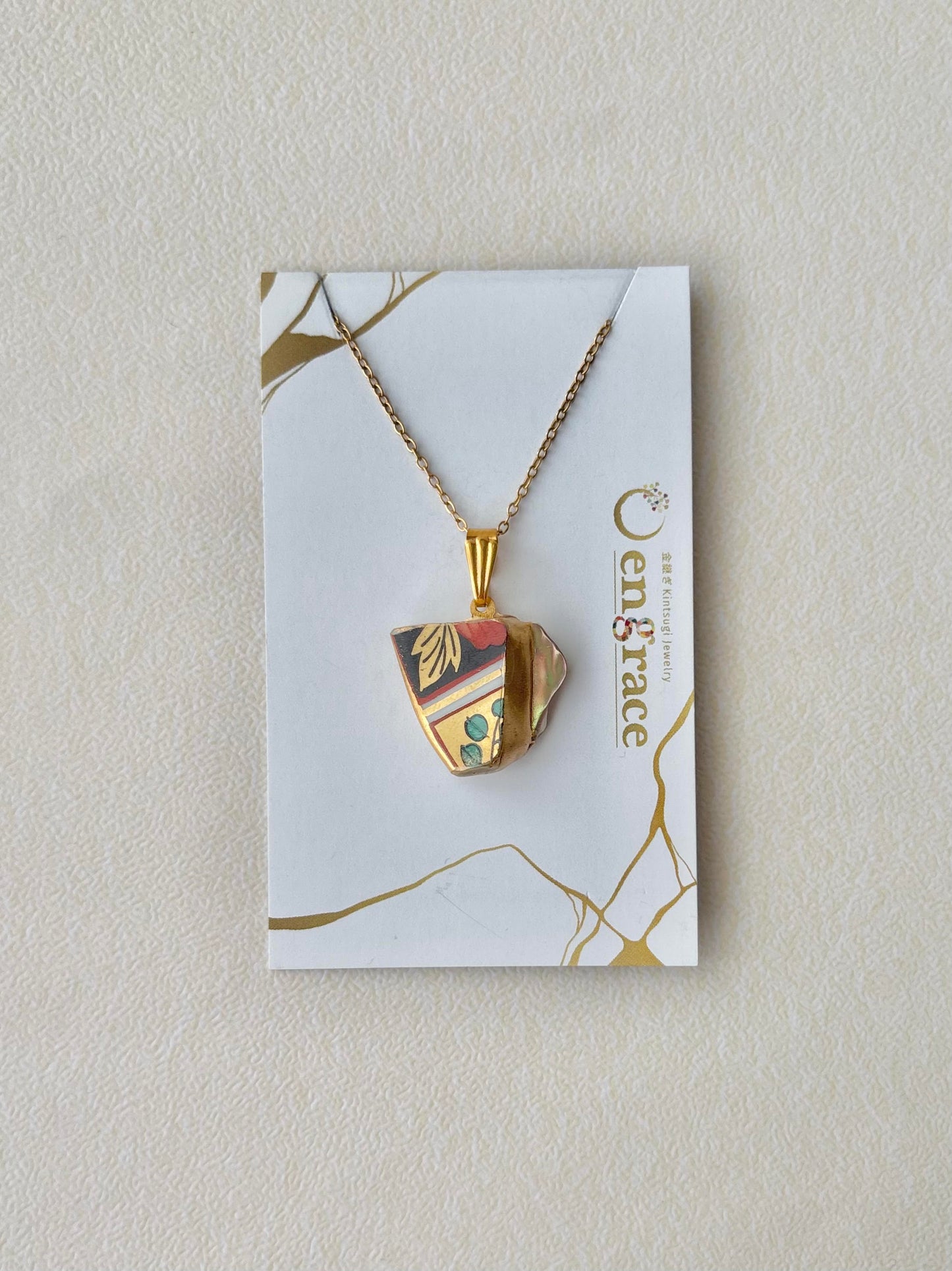 有田焼　金継ぎ　ネックレス　サージカルステンレスチェーン　アレルギー対応　18K　花柄　リーフ柄　シェル　天然石　伝統工芸　#624
