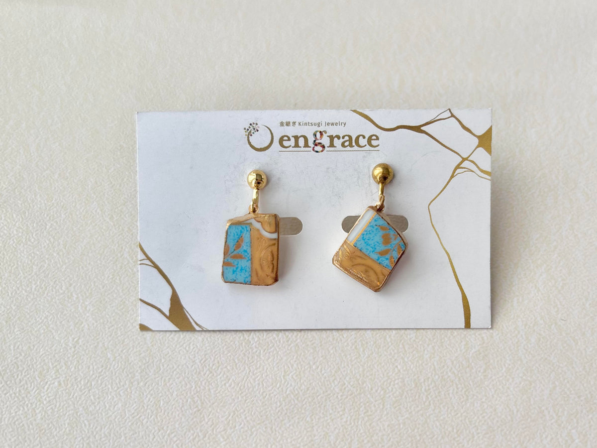 [Hardware Fixed] Arita Ware Kintsugi Earrings, Floral & Leaf Pattern, Japanese Traditional Pattern, Surgical Stainless Steel, #432