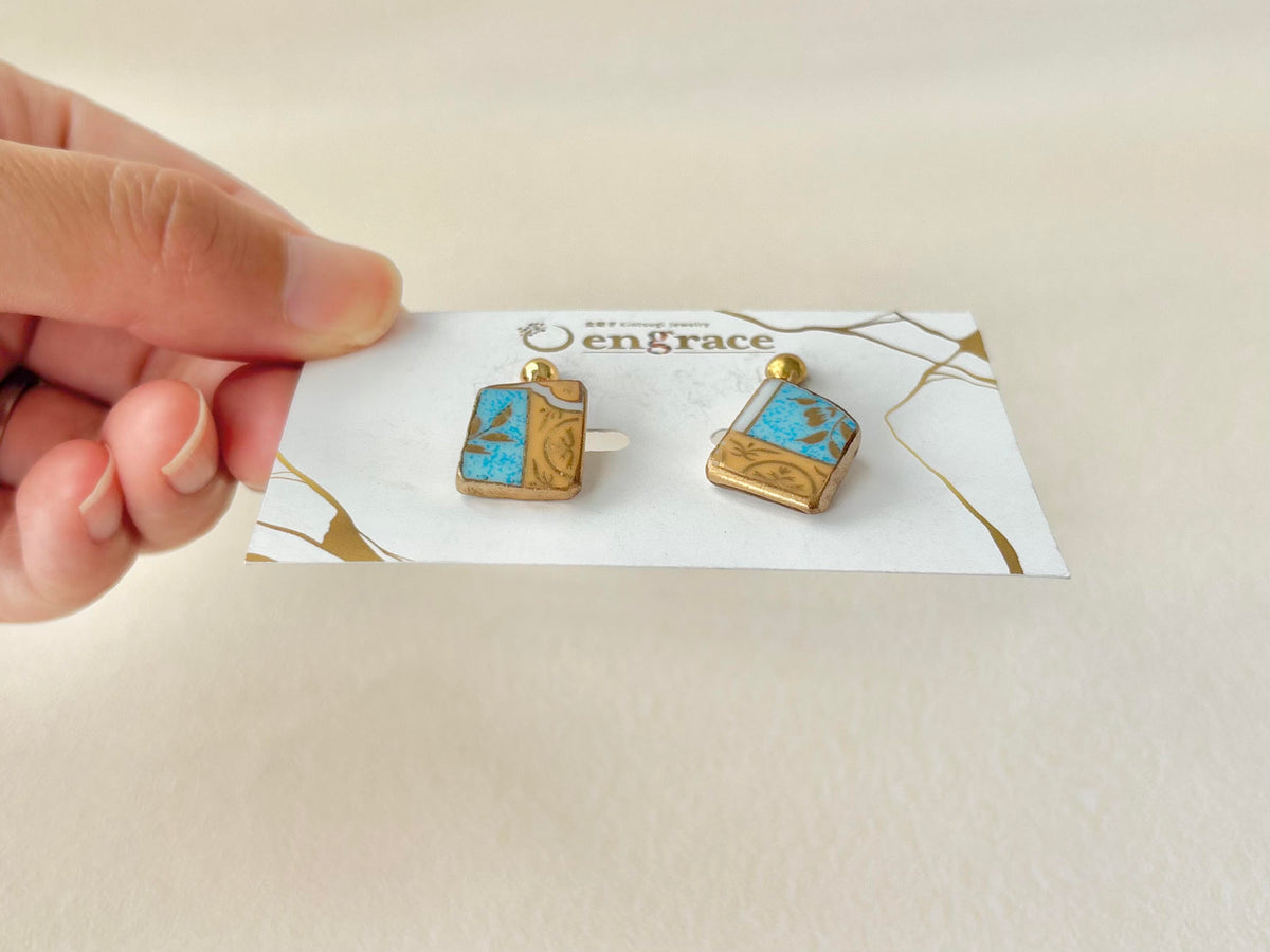[Hardware Fixed] Arita Ware Kintsugi Earrings, Floral & Leaf Pattern, Japanese Traditional Pattern, Surgical Stainless Steel, #432