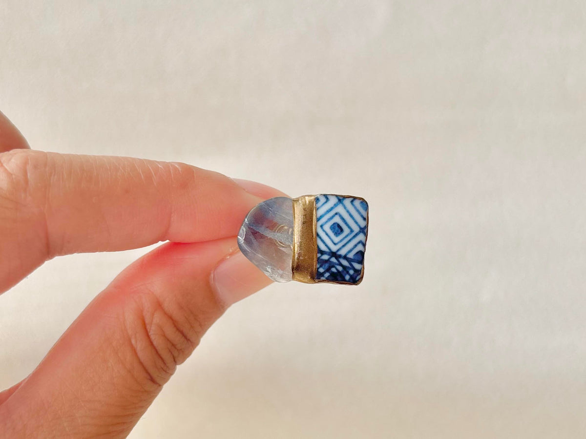 有田焼　金継ぎ　リング　サージカルステンレス304　18K　PVD　フリーサイズ　青　白　フローライト　天然石　伝統工芸　＃651
