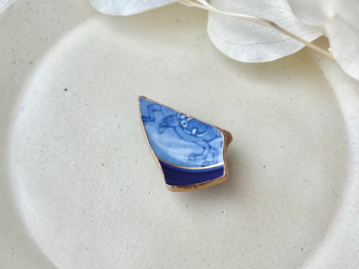 Arita Ware Kintsugi Obidome (Sash Clip), Japanese Pattern, Oriental Design, Tokachi-ishi Obsidian, Natural Stone, Traditional Craft, #450