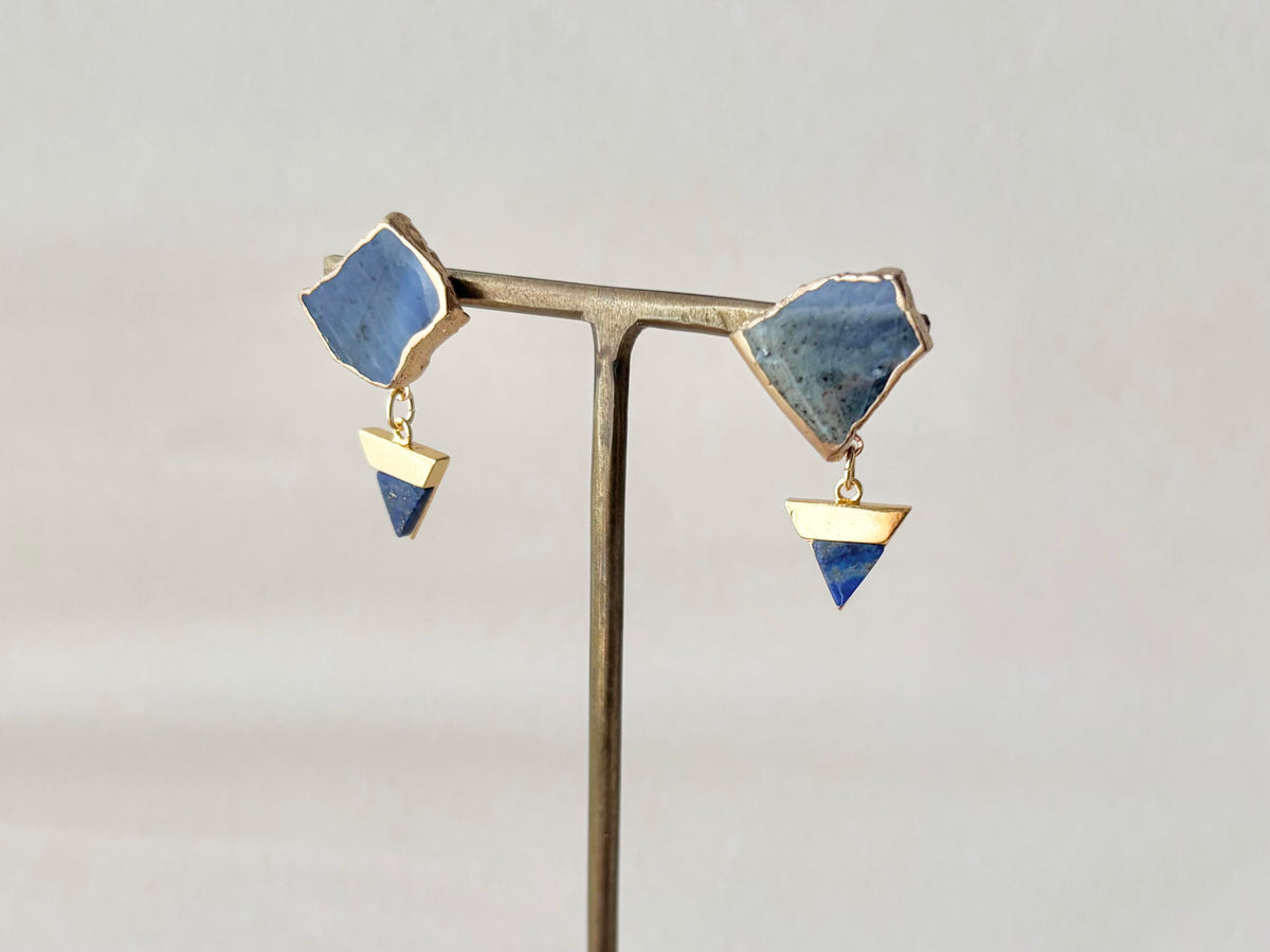 【金具が選べる】萩焼　金継ぎ　ピアス　イヤリング　藍色　ラピスラズリ　天然石　揺れる　伝統工芸　＃663