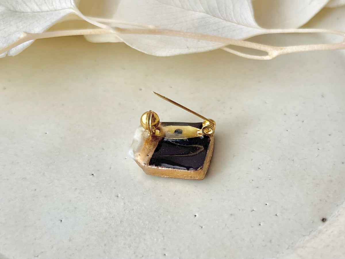 Arita Ware Kintsugi Obidome (Sash Clip), Japanese Pattern, Oriental Design, Tokachi-ishi Obsidian, Natural Stone, Traditional Craft, #450