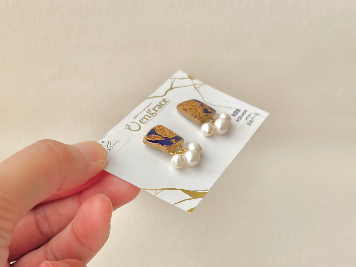 [Hardware Fixed] Arita Ware Kintsugi Earrings, Floral & Leaf Pattern, Japanese Traditional Pattern, Surgical Stainless Steel, #432