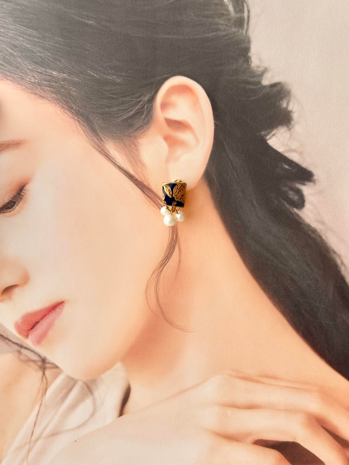 [Hardware Fixed] Arita Ware Kintsugi Earrings, Floral & Leaf Pattern, Japanese Traditional Pattern, Surgical Stainless Steel, #432