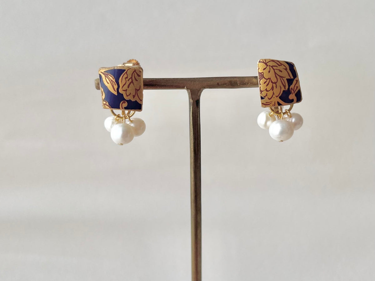 [Hardware Fixed] Arita Ware Kintsugi Earrings, Floral & Leaf Pattern, Japanese Traditional Pattern, Surgical Stainless Steel, #432