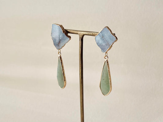 【金具が選べる】萩焼　金継ぎ　ピアス　イヤリング　水色　グリーンアベンチュリン　揺れる　伝統工芸　＃673