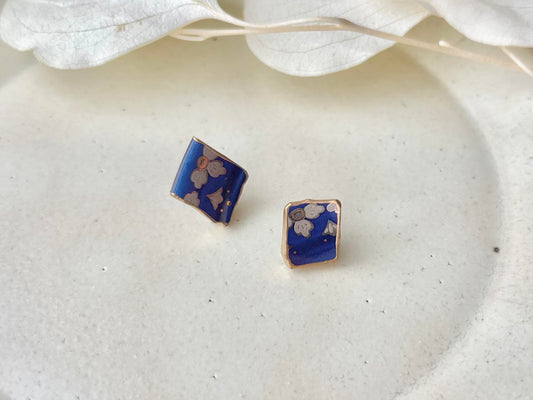有田焼 　金継ぎ　サージカルステンレスピアス　シルバー　紺色　伝統工芸　＃679