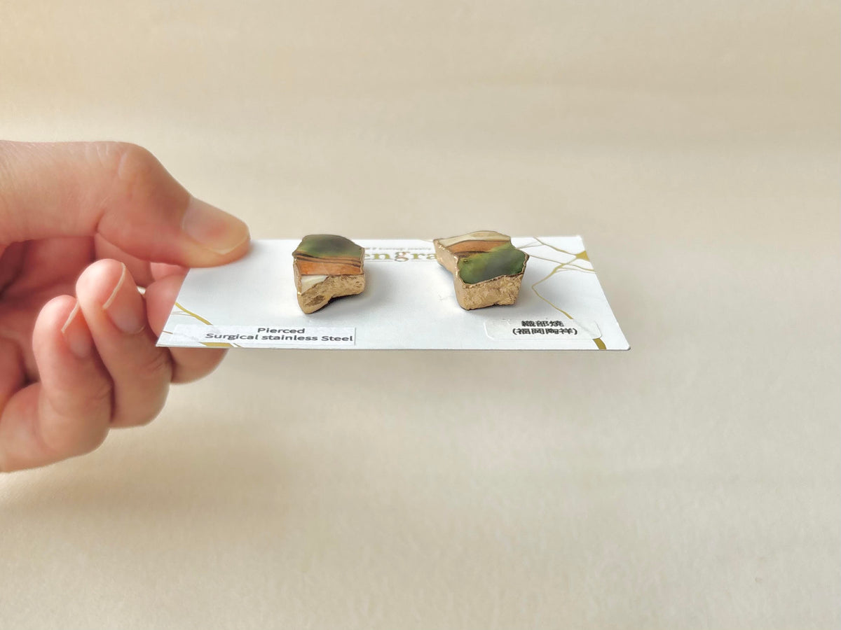 織部焼　金継ぎ　サージカルステンレスピアス　緑　茶色　白　伝統工芸　＃670