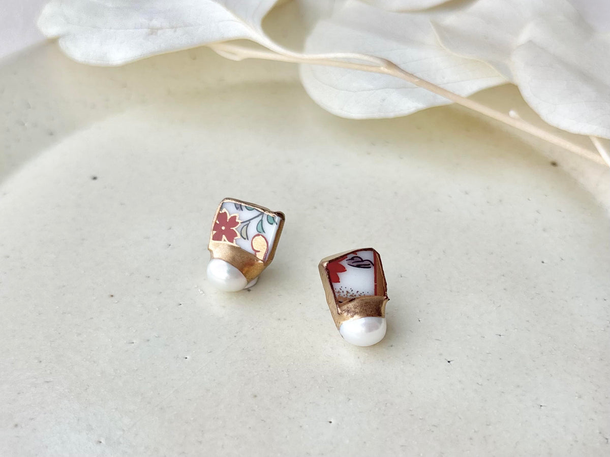 有田焼　金継ぎ　サージカルステンレスピアス　花柄　リーフ柄　淡水パール　伝統工芸　＃692