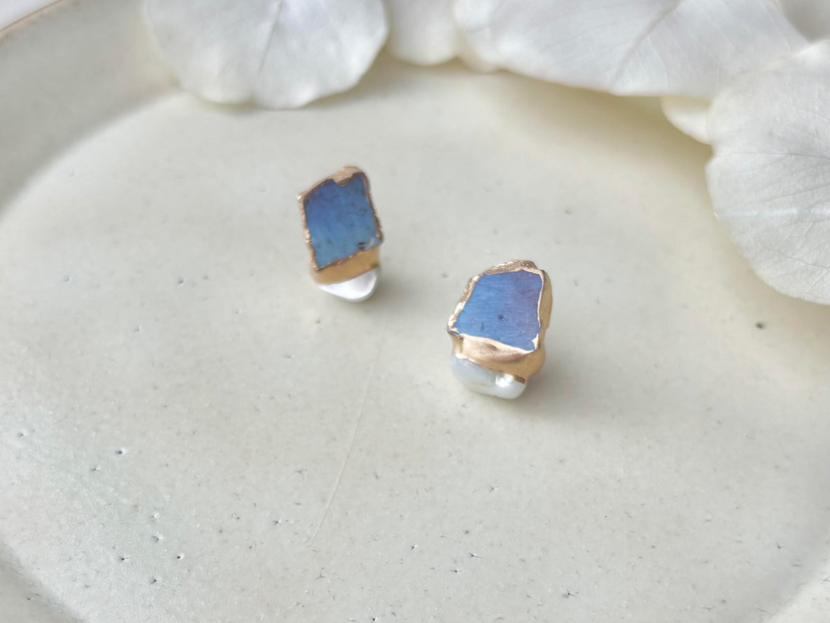 【金具が選べる】萩焼　金継ぎ　ピアス　イヤリング　青色　マザーオブパール　天然石　伝統工芸　＃705