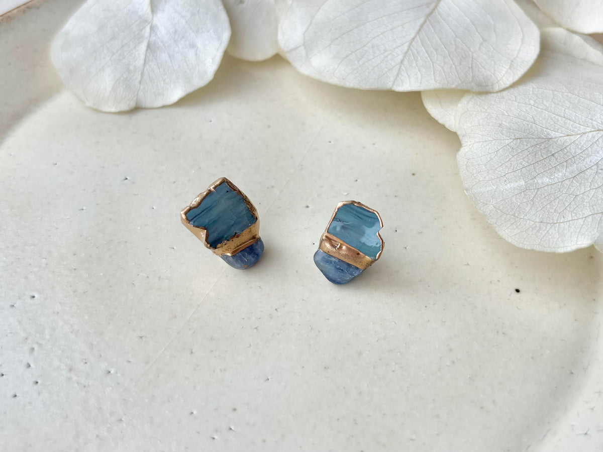 【金具が選べる】萩焼　金継ぎ　ピアス　イヤリング　藍色　カイヤナイト　天然石　伝統工芸　＃706