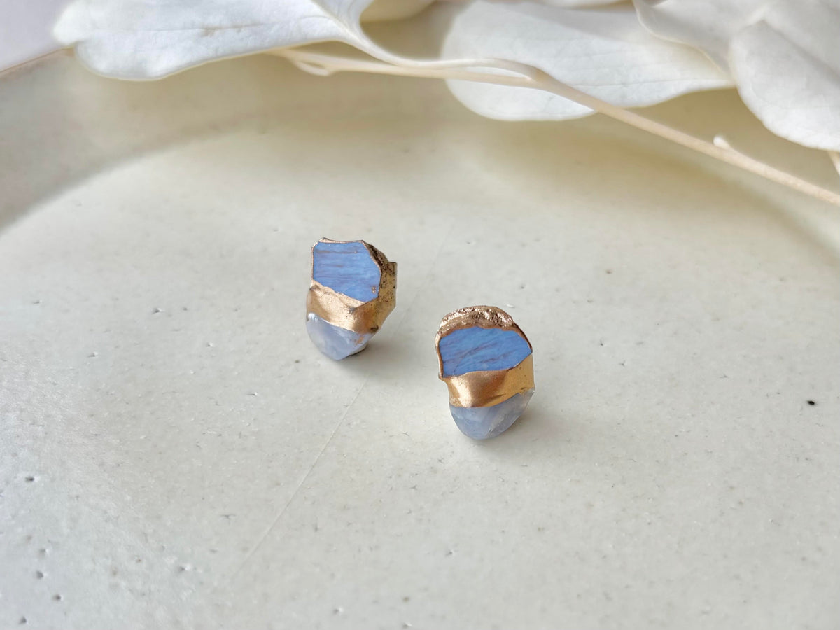 【金具が選べる】萩焼　金継ぎ　ピアス　イヤリング　水色　ブルーレースアゲート　天然石　伝統工芸　＃708