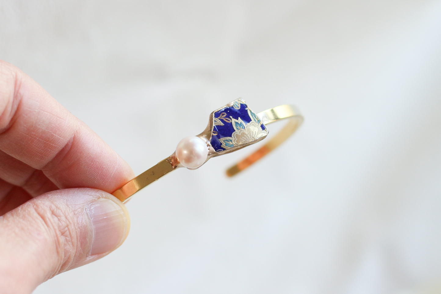 有田焼　金継ぎ　サージカルステンレス ブレスレット　バングル　ブルー 淡水パール　伝統工芸　＃a28