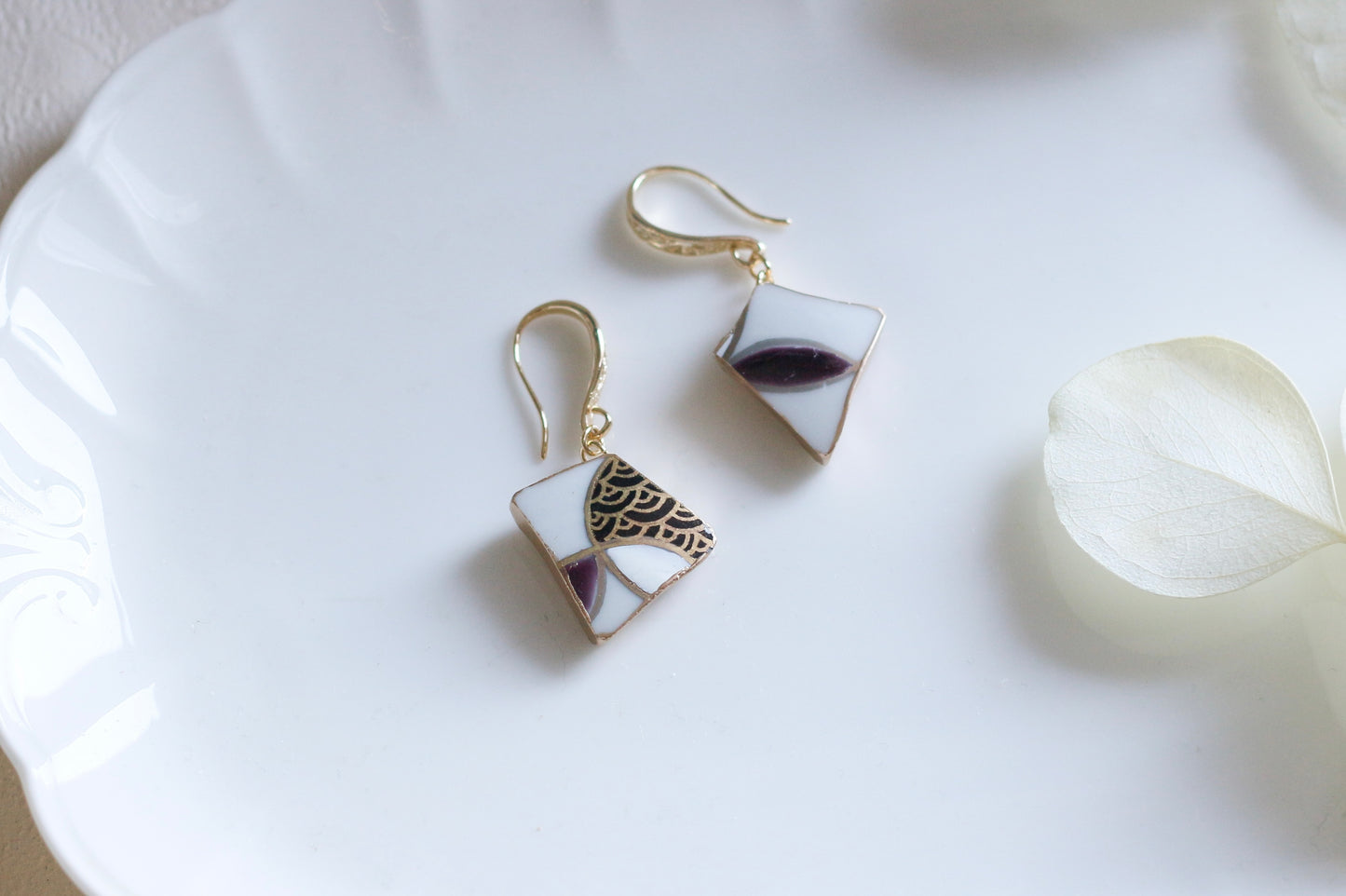 Arita Ware Kintsugi Earrings, Floral & Leaf Pattern, Surgical Stainless Steel, Traditional Craft, #433
