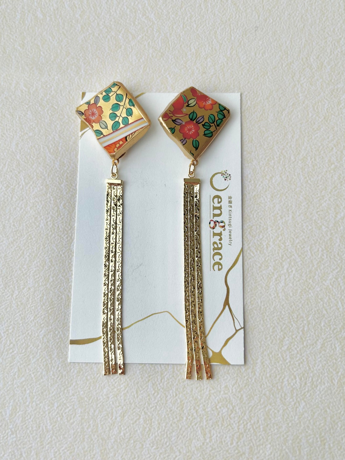 【金具が選べる】有田焼　金継ぎ　ピアス　イヤリング　リーフ柄　花柄　揺れる　ゴールドスウィングパーツ　伝統工芸　＃140